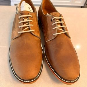 NWOT - Men’s 10.5 Hush Puppies Giles Pt Oxford